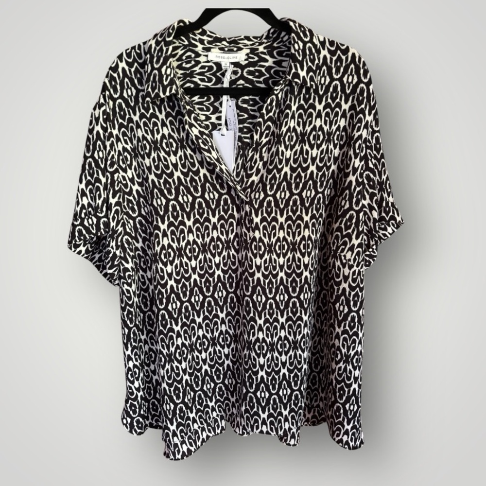 Rose and Olive Black White Design Popover Collar V-neck Crepe Flowy Top Size 3X